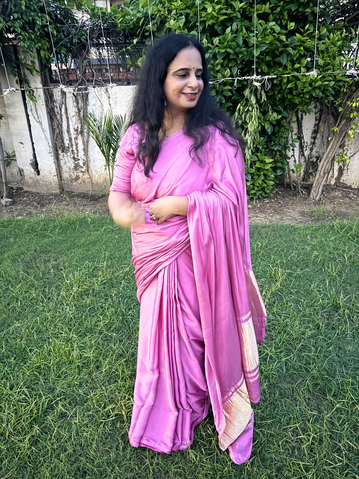 Silken Drape – Lagdi Patta Series