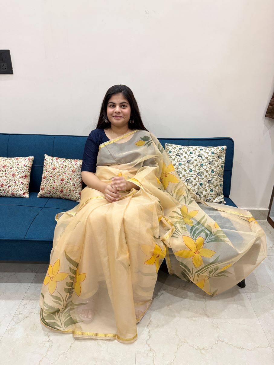 varnika-organza-hand-painted-saree-1