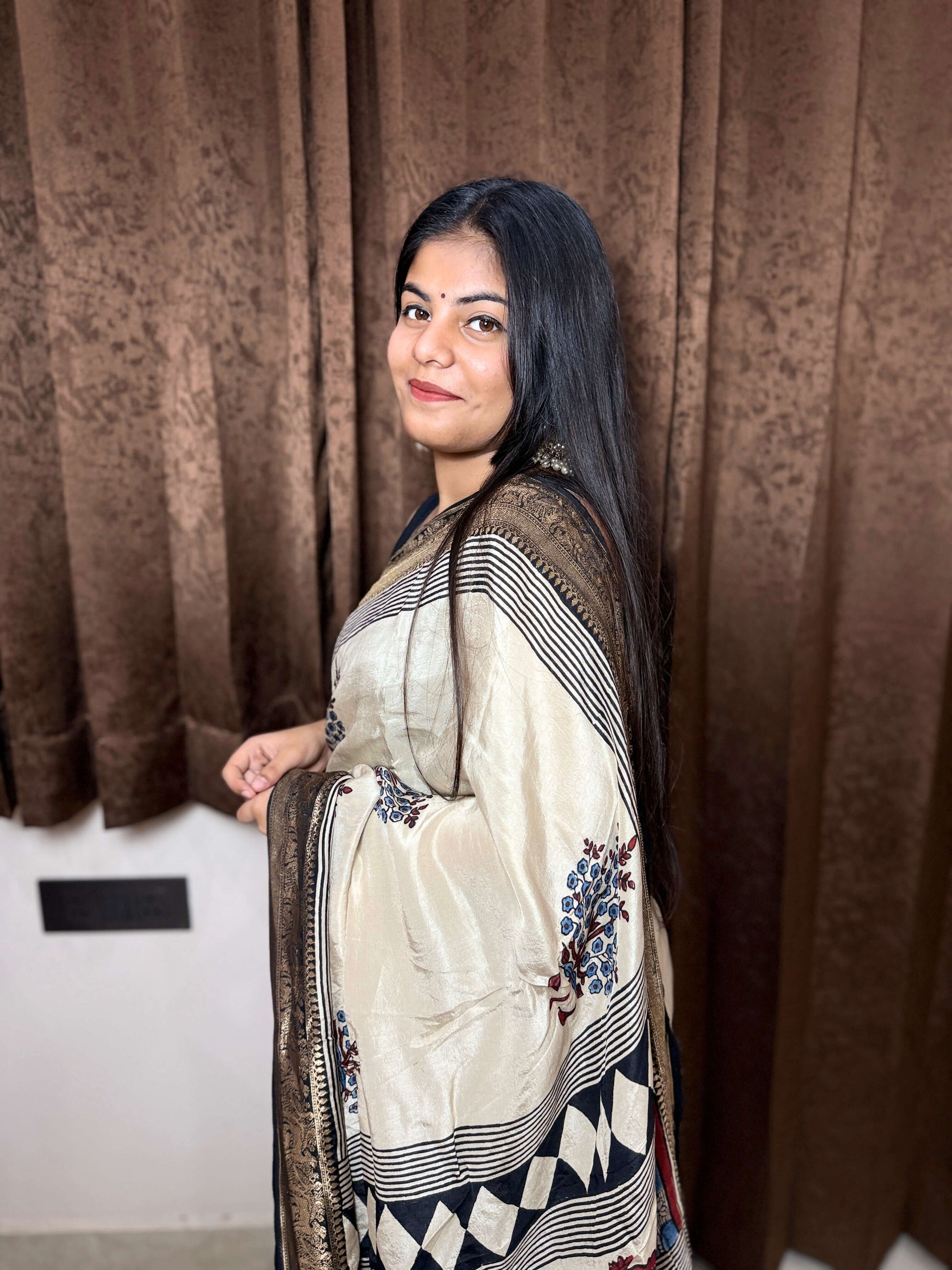 Ajrakh Dola silk saree-3